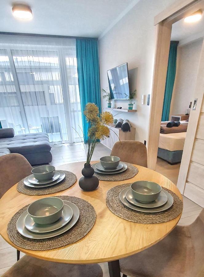 Marina Apartment By Dora Кестхей Экстерьер фото
